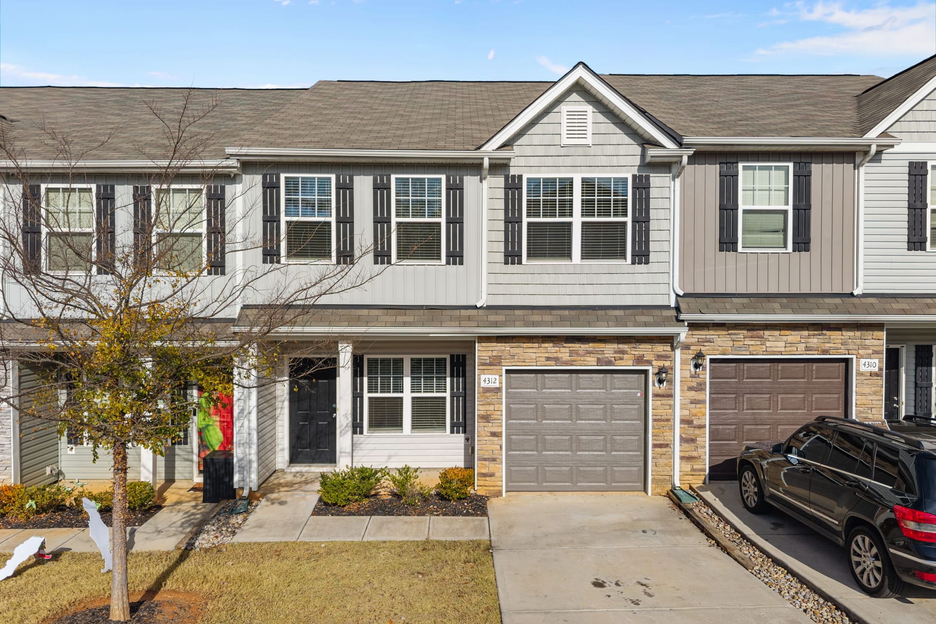 The Grove Residences, Charlotte, NC: exterior of the townhomes