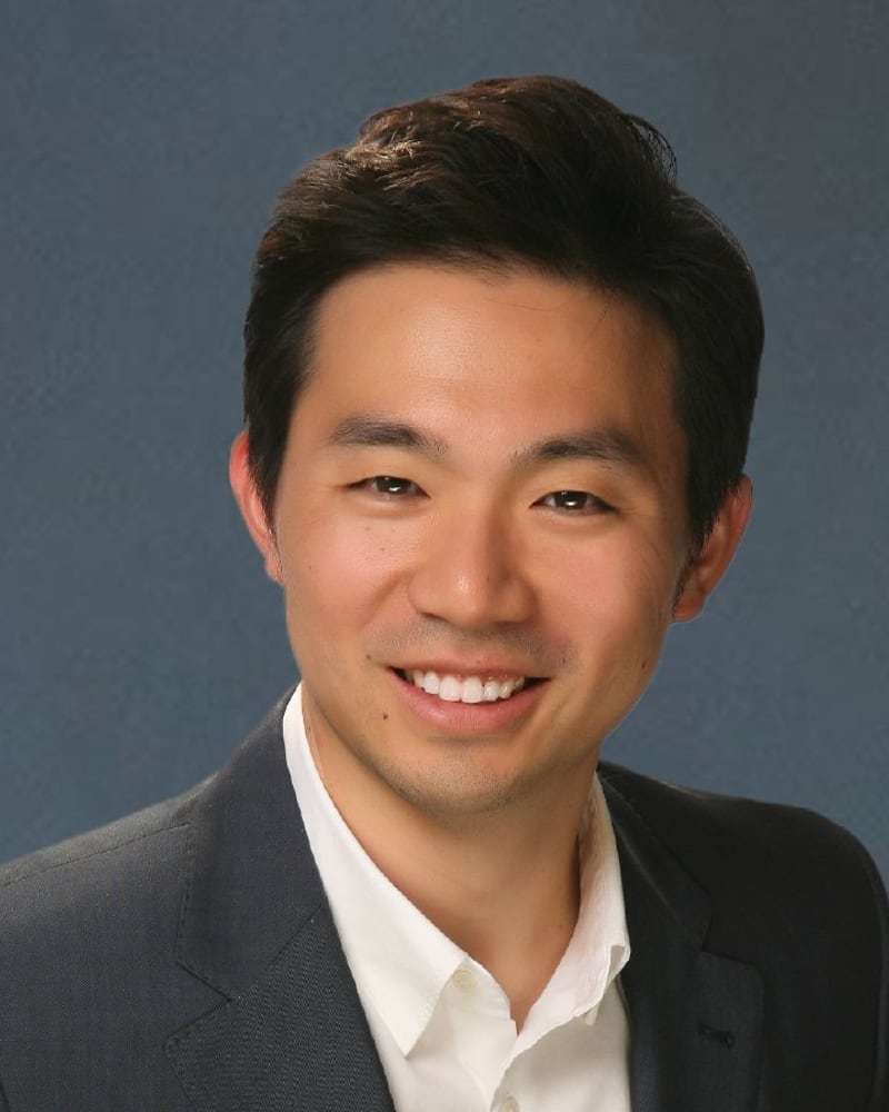 Michael Cho headshot